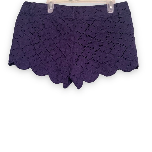 Lilly Pulitzer Walsh Shorts - Picture 2 of 3